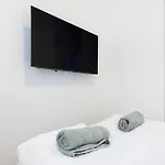 Great 2-room In Mitte Apartment *